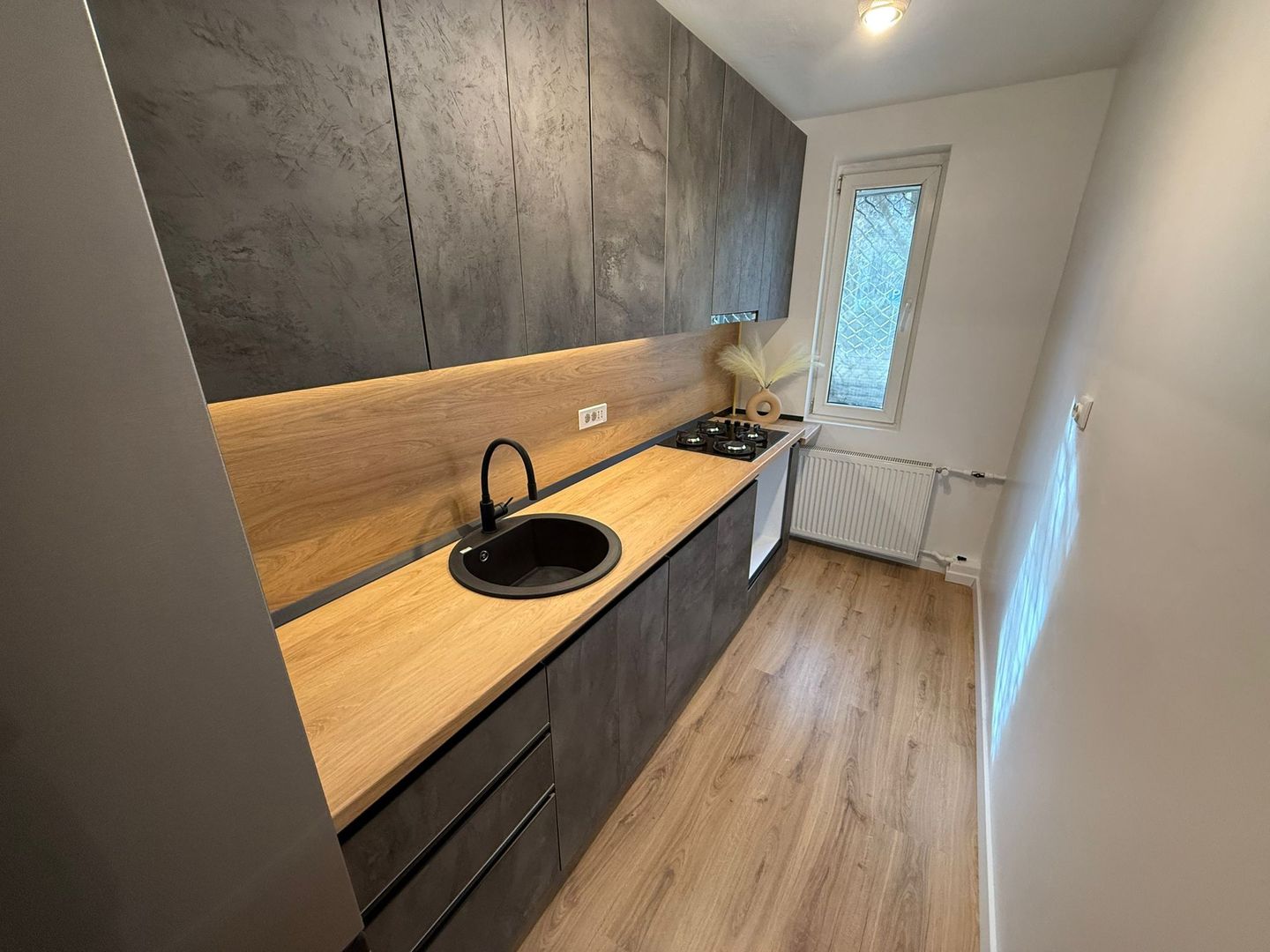 Garsoniera Renovata - Decomandata - Gorjului - Metrou 10 minute — Gorjului