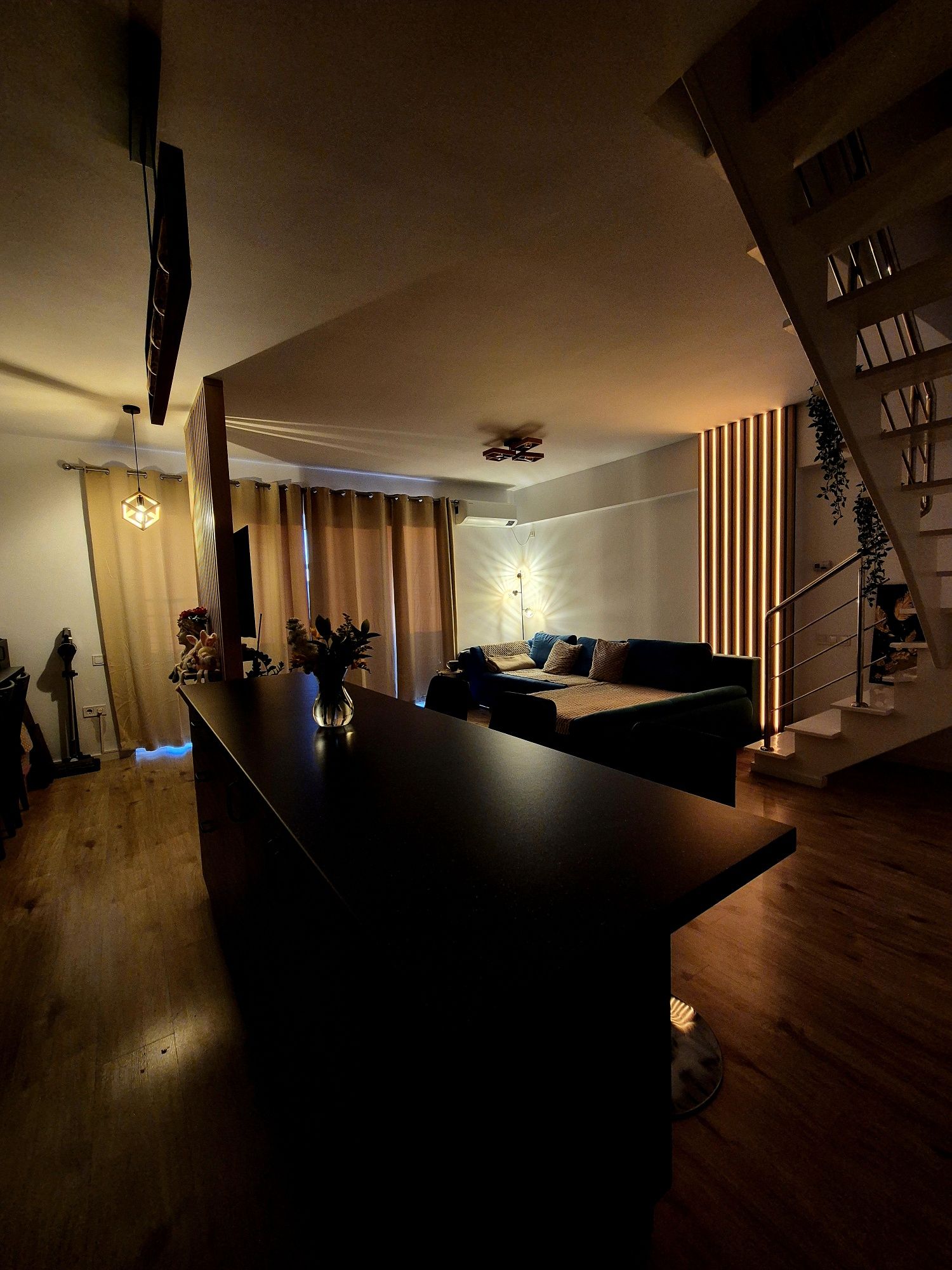 Apartament 3 camere Duplex  Prima inchiriere Lujerului Mall Plaza — Lujerului
