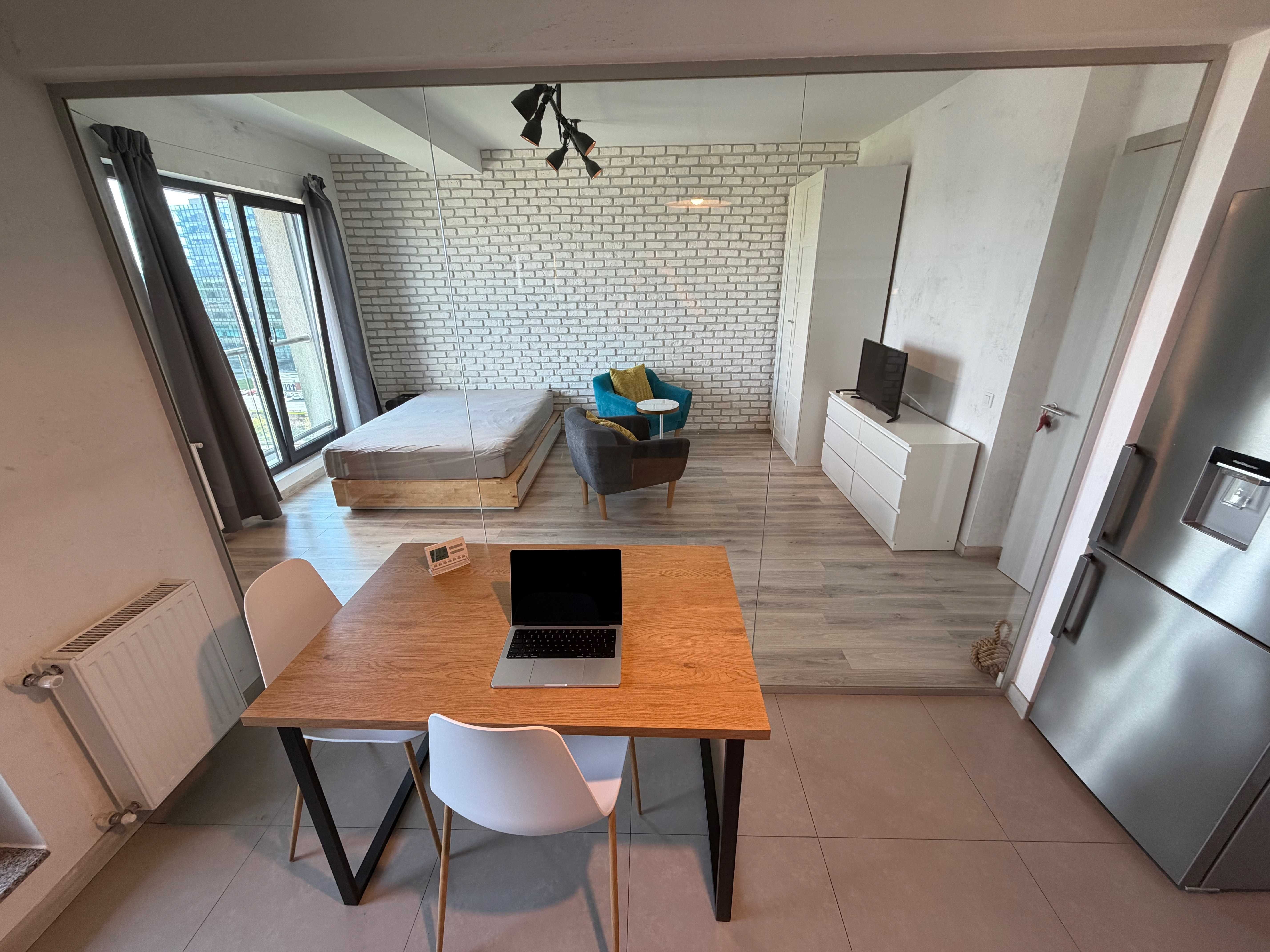 Garsoniera 20th Residence Regie — Regie