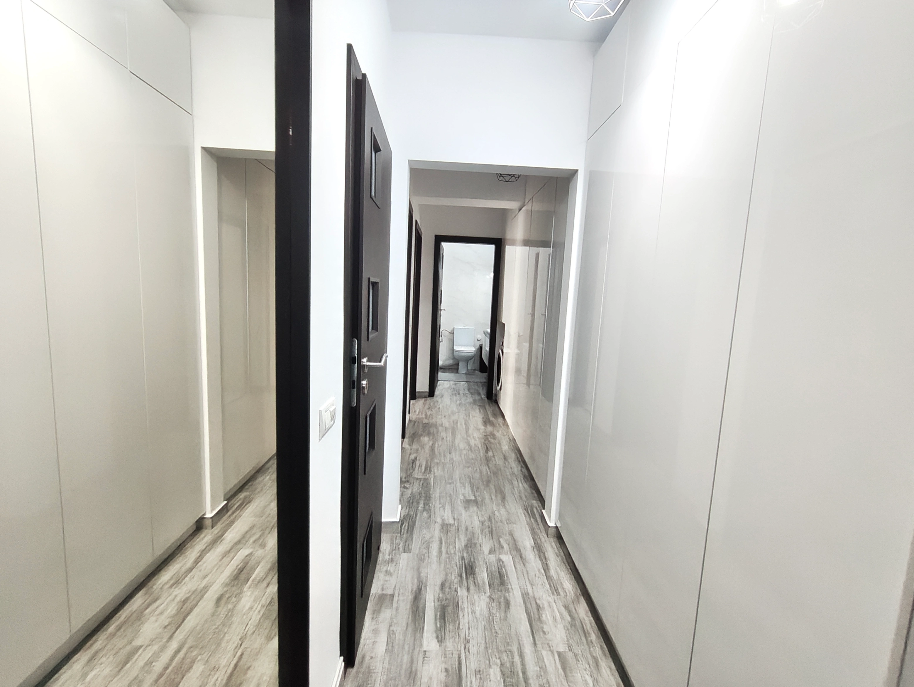 3 Camere Cu Boxa Si Parcare Exigent Plaza Mall Afi — Lujerului